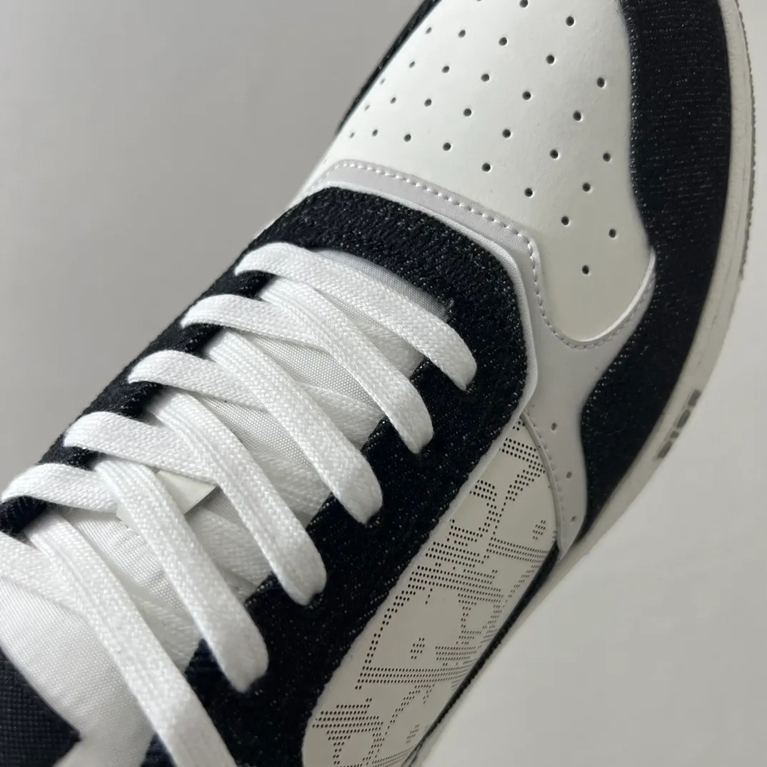 👟👟Ex-factory price 560👟👟 Men's size +10 Dior B27 series ✨2024 upgraded version purchasing agent grade ✨Super🔥sports shoes👫couple shoes. The high version 1:1 adopts oil edge lasting technology, the fabric is imported first-layer cowhide + high-tech fabric, and the inner cowhide + customized lining. TPU original engraved outsole. More than 30 colors of high-soled boots are available. Size: 35-42 for women and 38-46 for men. Bosses are welcome to compare...